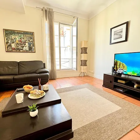 Grand Palais 4P Bob1309 Appartement